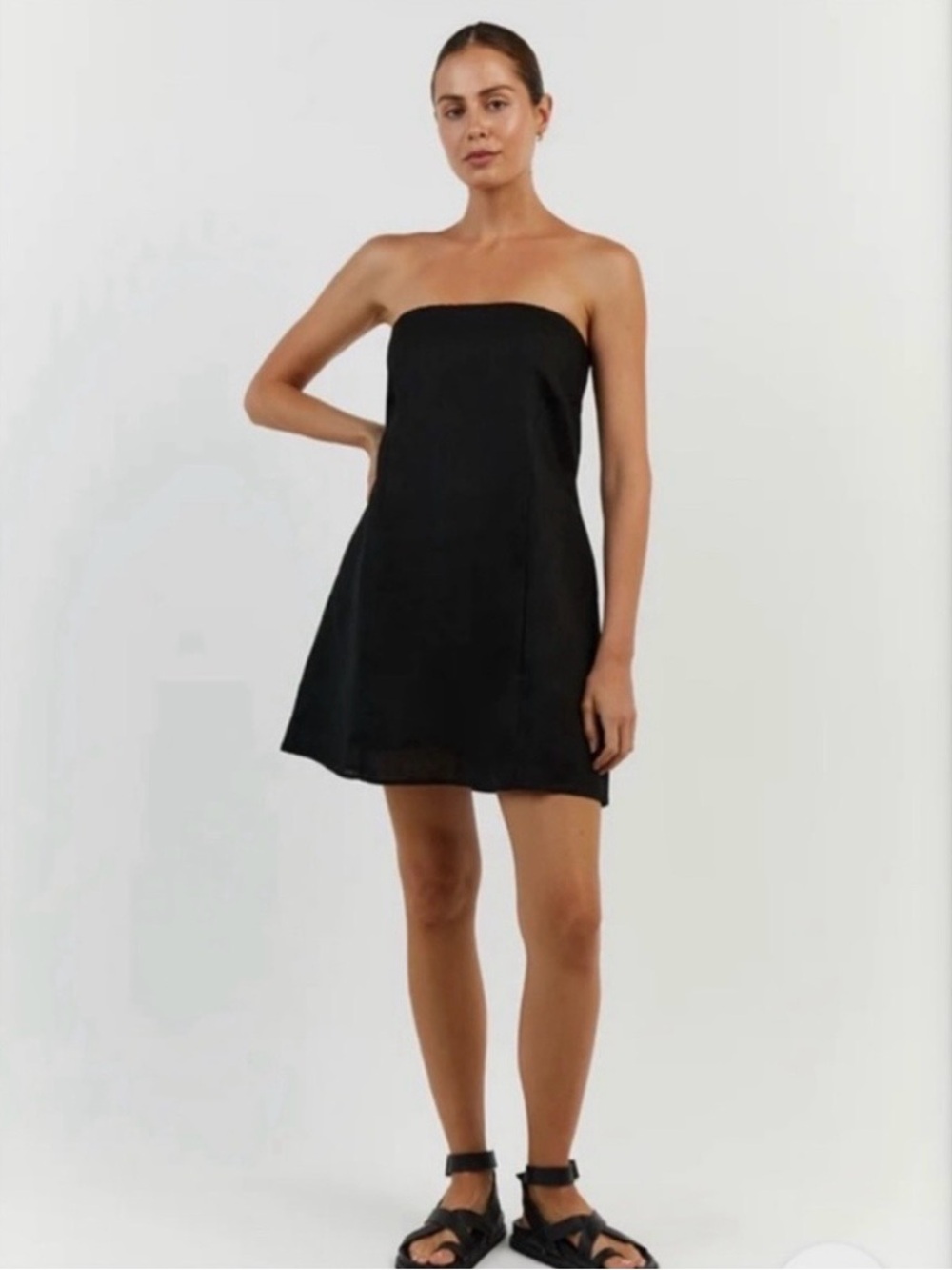 DISSH Black Linen Strapless Mini Dress